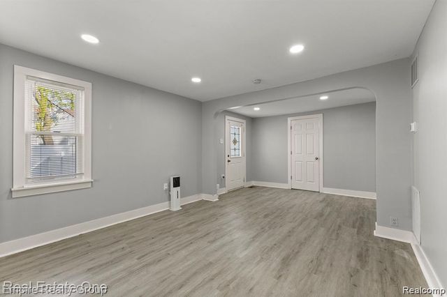 21047 Outer Drive, Dearborn, MI 48124