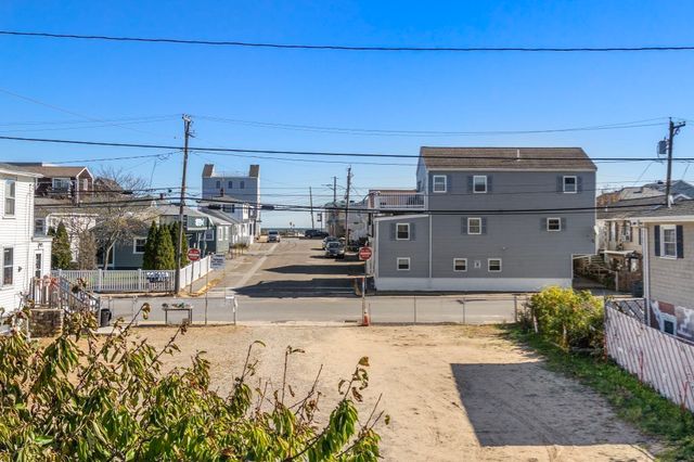 10 Brissette Avenue, Salisbury, MA 01952
