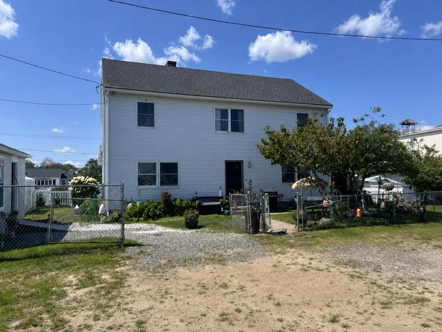 10 Brissette Avenue, Salisbury, MA 01952