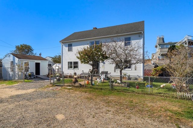 10 Brissette Avenue, Salisbury, MA 01952