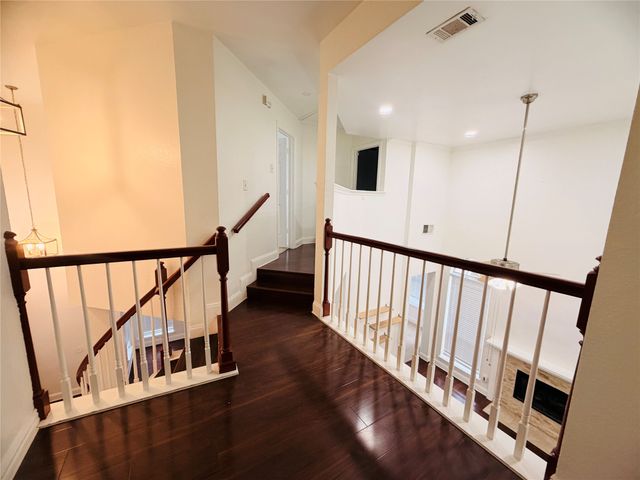 434 Moonlight Way, Irving, TX 75063