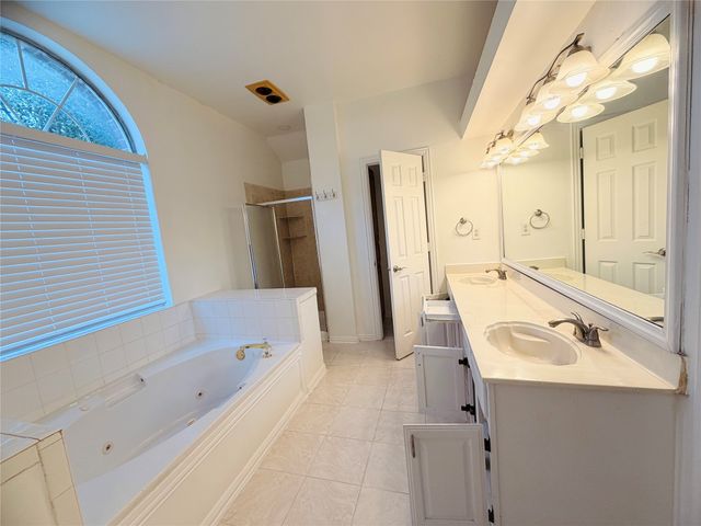 434 Moonlight Way, Irving, TX 75063