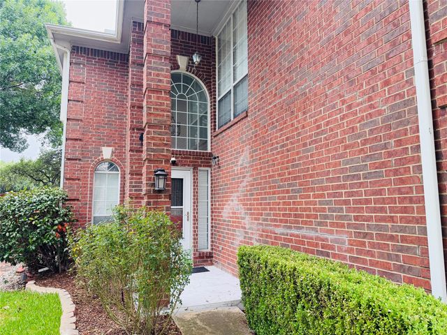 434 Moonlight Way, Irving, TX 75063
