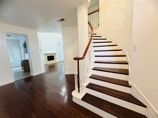 434 Moonlight Way, Irving, TX 75063