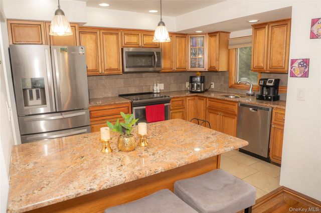 1682 Church Street, Holbrook, NY 11741