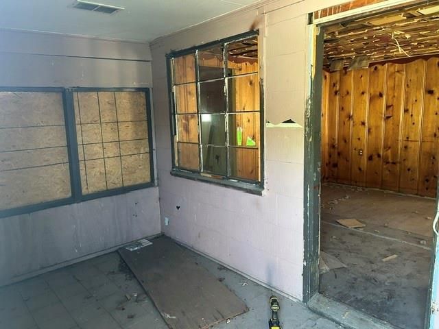 3705 Freeman Avenue, Kansas City, KS 66102