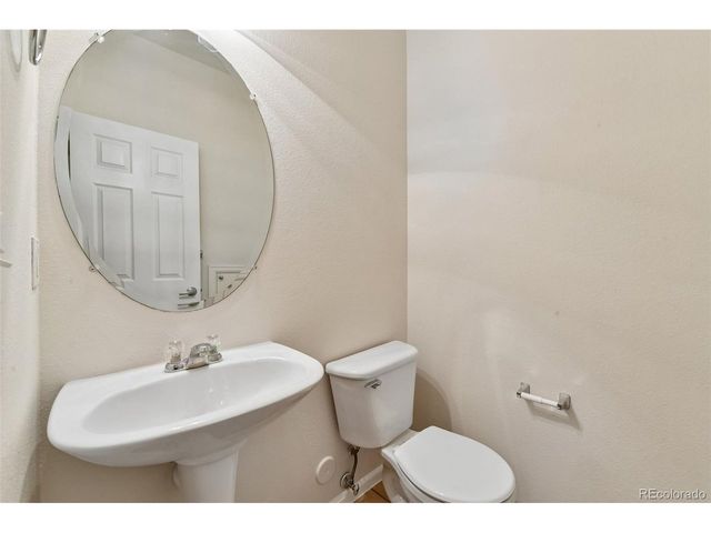 8385 Stonybridge Cir, Highlands Ranch, CO 80126