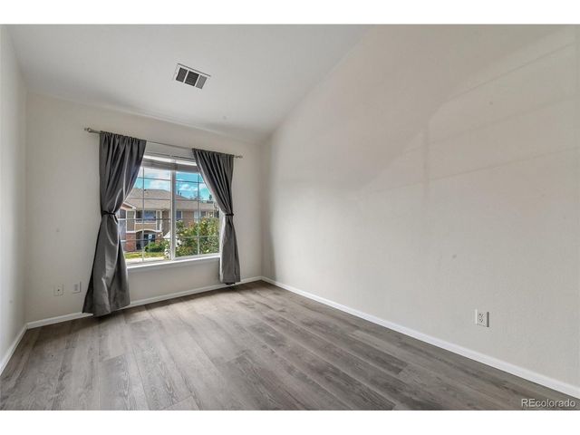8385 Stonybridge Cir, Highlands Ranch, CO 80126