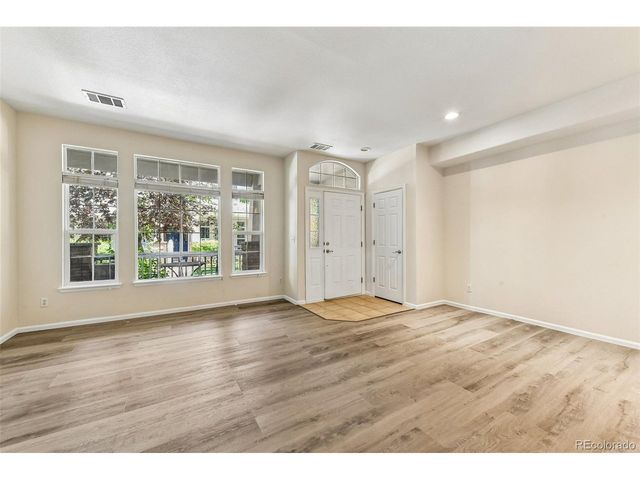 8385 Stonybridge Cir, Highlands Ranch, CO 80126