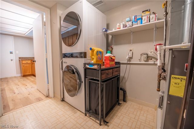 26674 Lake Of The Falls Boulevard, Olmsted Falls, OH 44138