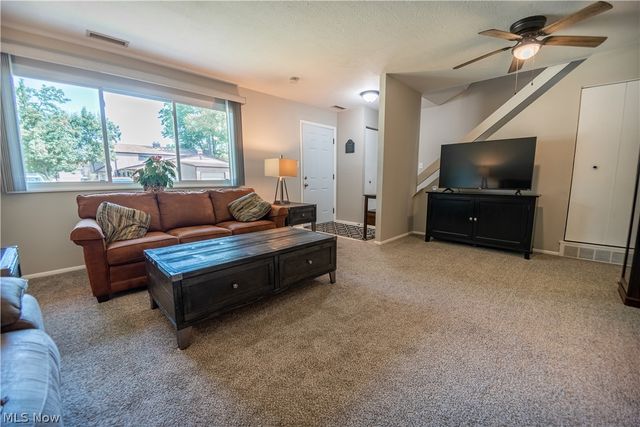 26674 Lake Of The Falls Boulevard, Olmsted Falls, OH 44138