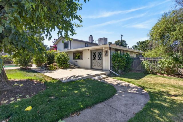 6900 Palm Ave, Fair Oaks, CA 95628