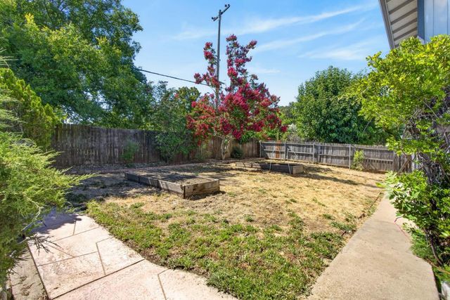 6900 Palm Ave, Fair Oaks, CA 95628