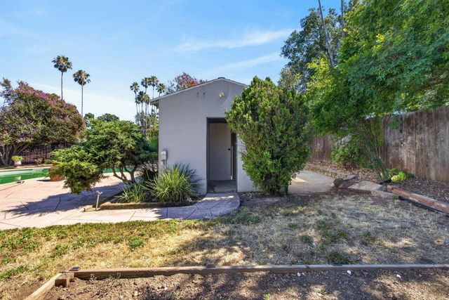 6900 Palm Ave, Fair Oaks, CA 95628