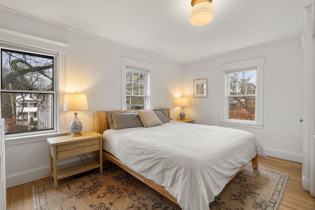 6-8 Hawthorne Park 2, Cambridge, MA 02138