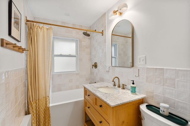 6-8 Hawthorne Park 2, Cambridge, MA 02138