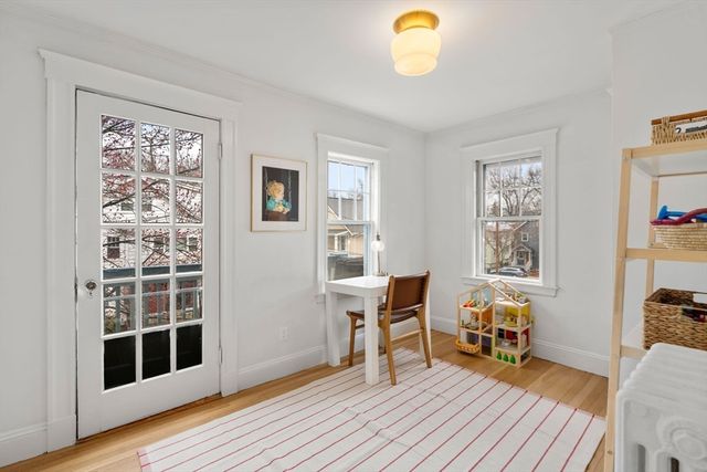 6-8 Hawthorne Park 2, Cambridge, MA 02138