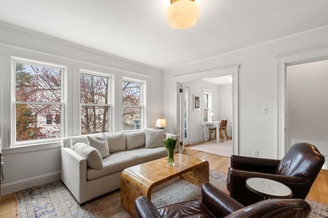 6-8 Hawthorne Park 2, Cambridge, MA 02138