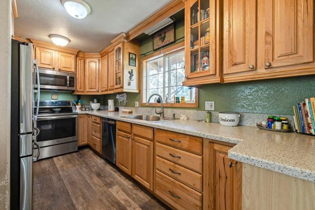 35429 McCartie Lane, Bonanza, OR 97623