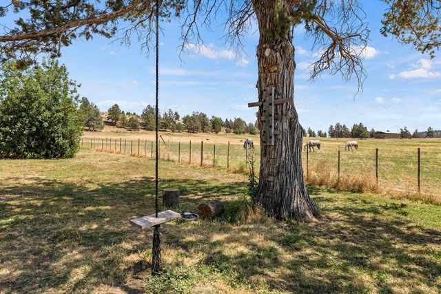 35429 McCartie Lane, Bonanza, OR 97623