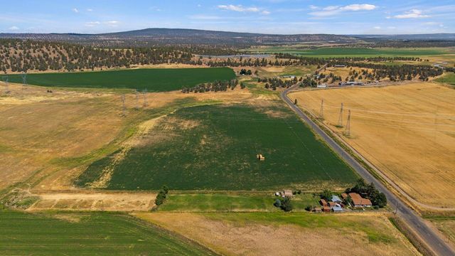 35429 McCartie Lane, Bonanza, OR 97623