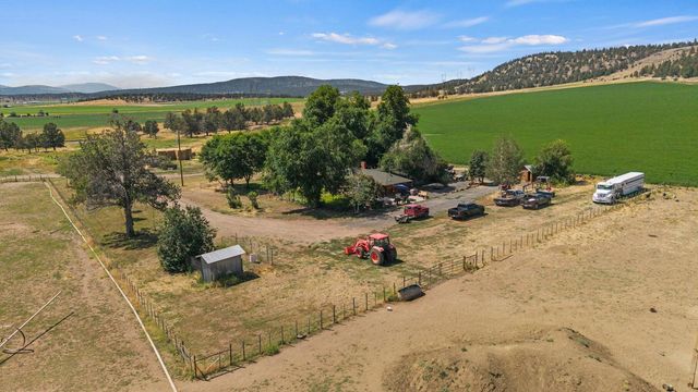 35429 McCartie Lane, Bonanza, OR 97623