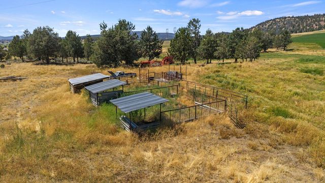 35429 McCartie Lane, Bonanza, OR 97623