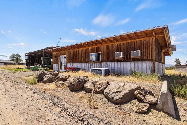 35429 McCartie Lane, Bonanza, OR 97623