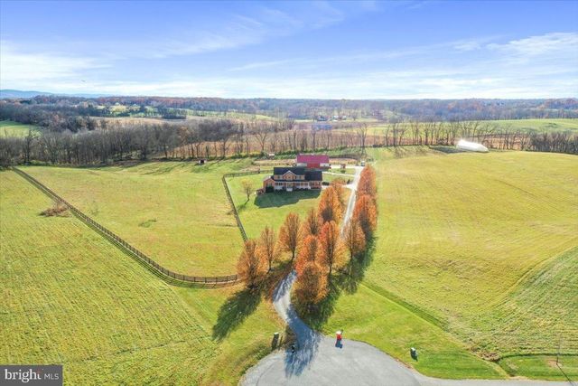 414 MCMURRAN FARM LN, Shepherdstown, WV 25443