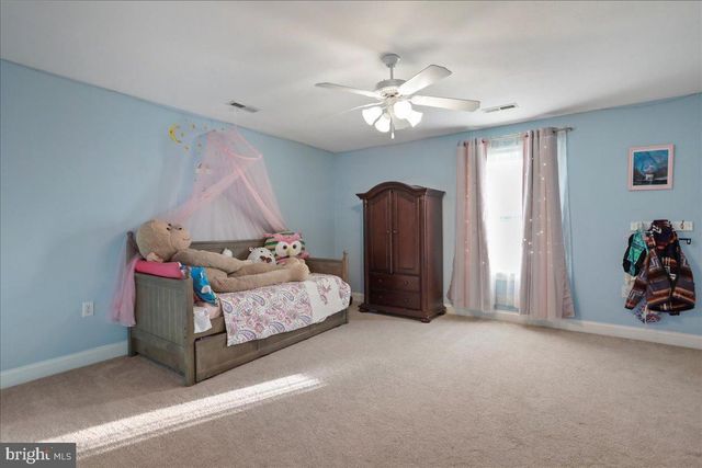 414 MCMURRAN FARM LN, Shepherdstown, WV 25443