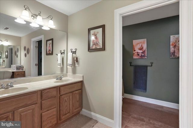 414 MCMURRAN FARM LN, Shepherdstown, WV 25443