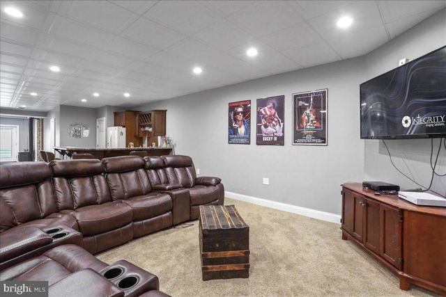 414 MCMURRAN FARM LN, Shepherdstown, WV 25443