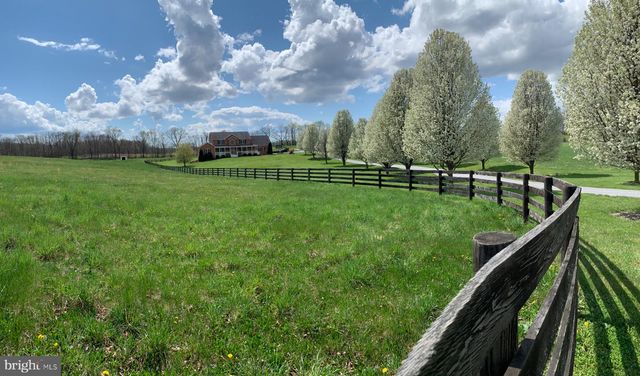 414 MCMURRAN FARM LN, Shepherdstown, WV 25443