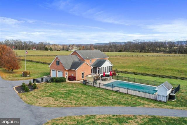 414 MCMURRAN FARM LN, Shepherdstown, WV 25443