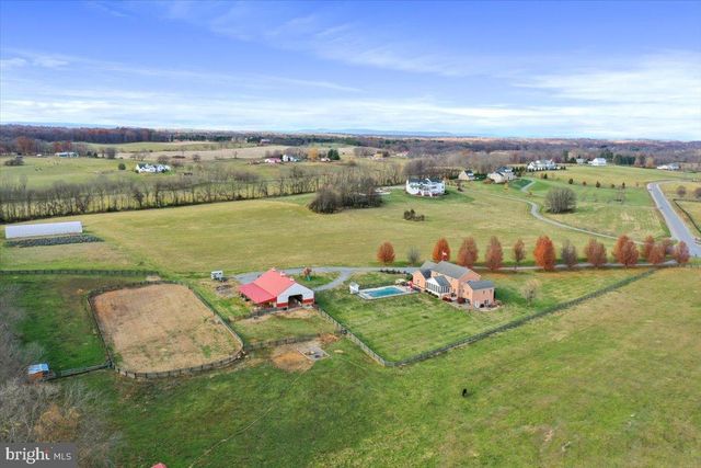 414 MCMURRAN FARM LN, Shepherdstown, WV 25443