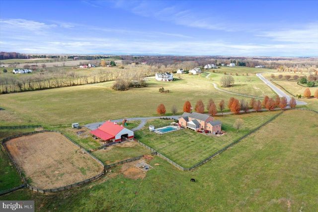 414 MCMURRAN FARM LN, Shepherdstown, WV 25443