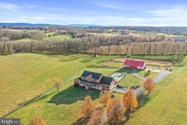 414 MCMURRAN FARM LN, Shepherdstown, WV 25443