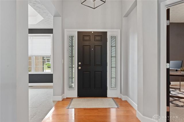 4220 Grace Circle, Beavercreek, OH 45431