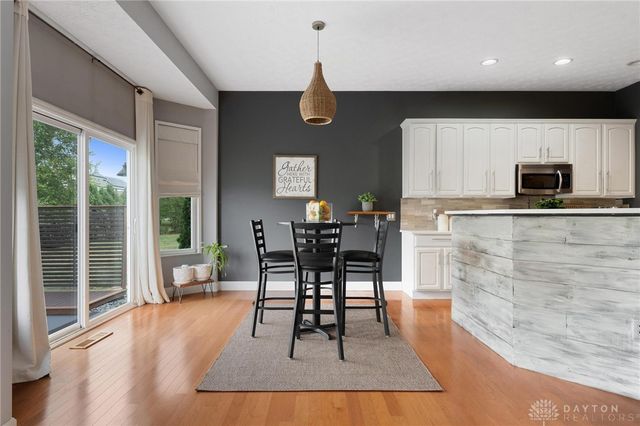 4220 Grace Circle, Beavercreek, OH 45431
