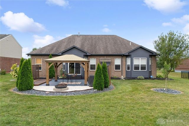 4220 Grace Circle, Beavercreek, OH 45431