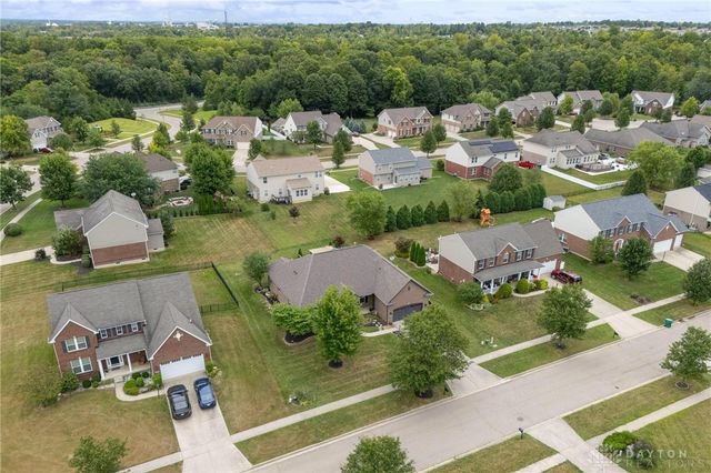 4220 Grace Circle, Beavercreek, OH 45431