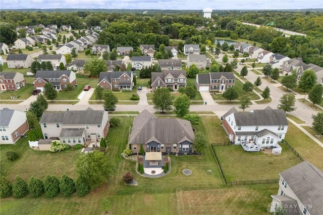 4220 Grace Circle, Beavercreek, OH 45431