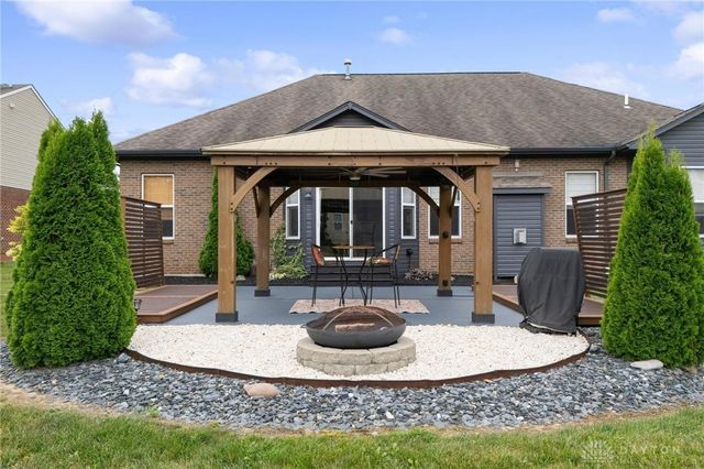 4220 Grace Circle, Beavercreek, OH 45431