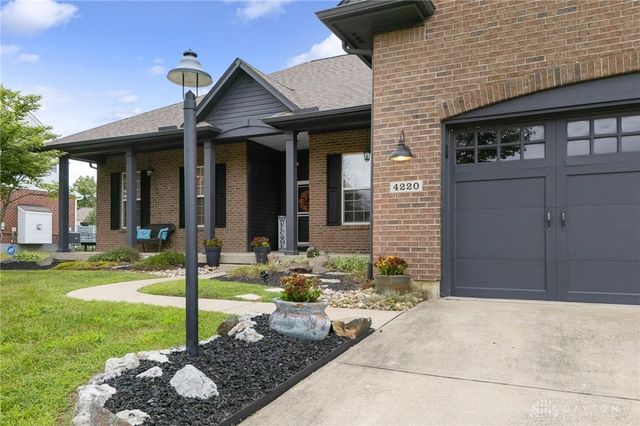 4220 Grace Circle, Beavercreek, OH 45431