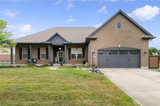 4220 Grace Circle, Beavercreek, OH 45431