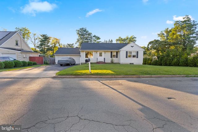 141 CREST AVE, Hamilton, NJ 08690