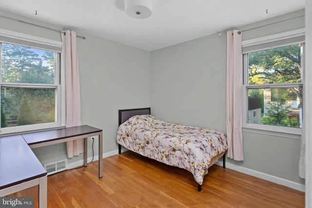 141 CREST AVE, Hamilton, NJ 08690