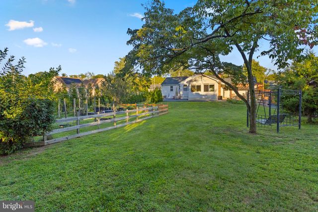 141 CREST AVE, Hamilton, NJ 08690
