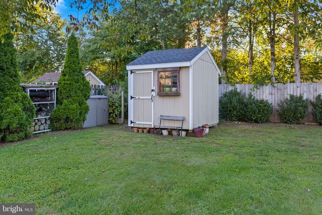 141 CREST AVE, Hamilton, NJ 08690