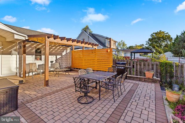 141 CREST AVE, Hamilton, NJ 08690